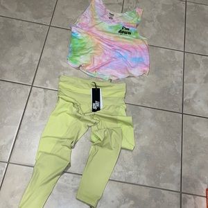 Womens leggings and tank top